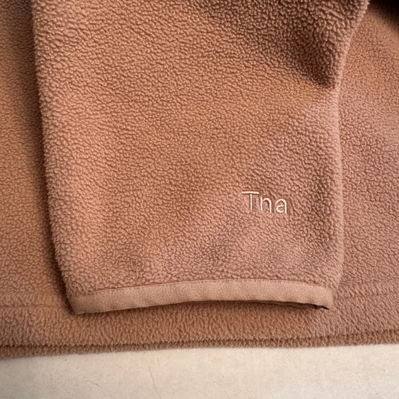 TNA Aritzia Women’s Size XS Cozy Fleece Cropped Hoodie Tan Hood Logo - Picture 6 of 9